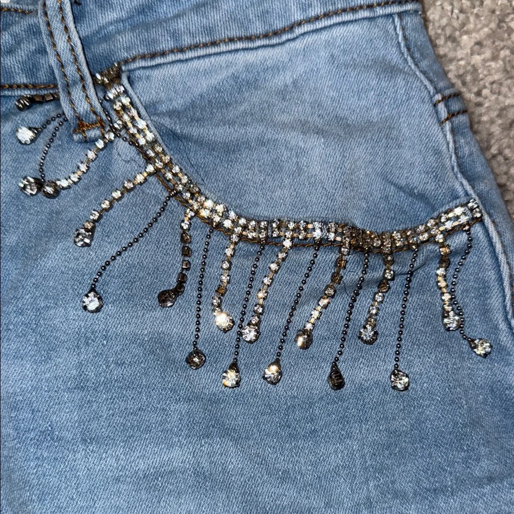 ❤️‍🔥EUC Hot & Delicious Blue Jean Shorts with Rhinestone Details